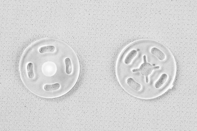 Кнопки пришивные пластиковые 13 мм, блистер 24шт, цв.-прозрачные - купить в Каменске-Шахтинском. Цена: 62.27 руб.